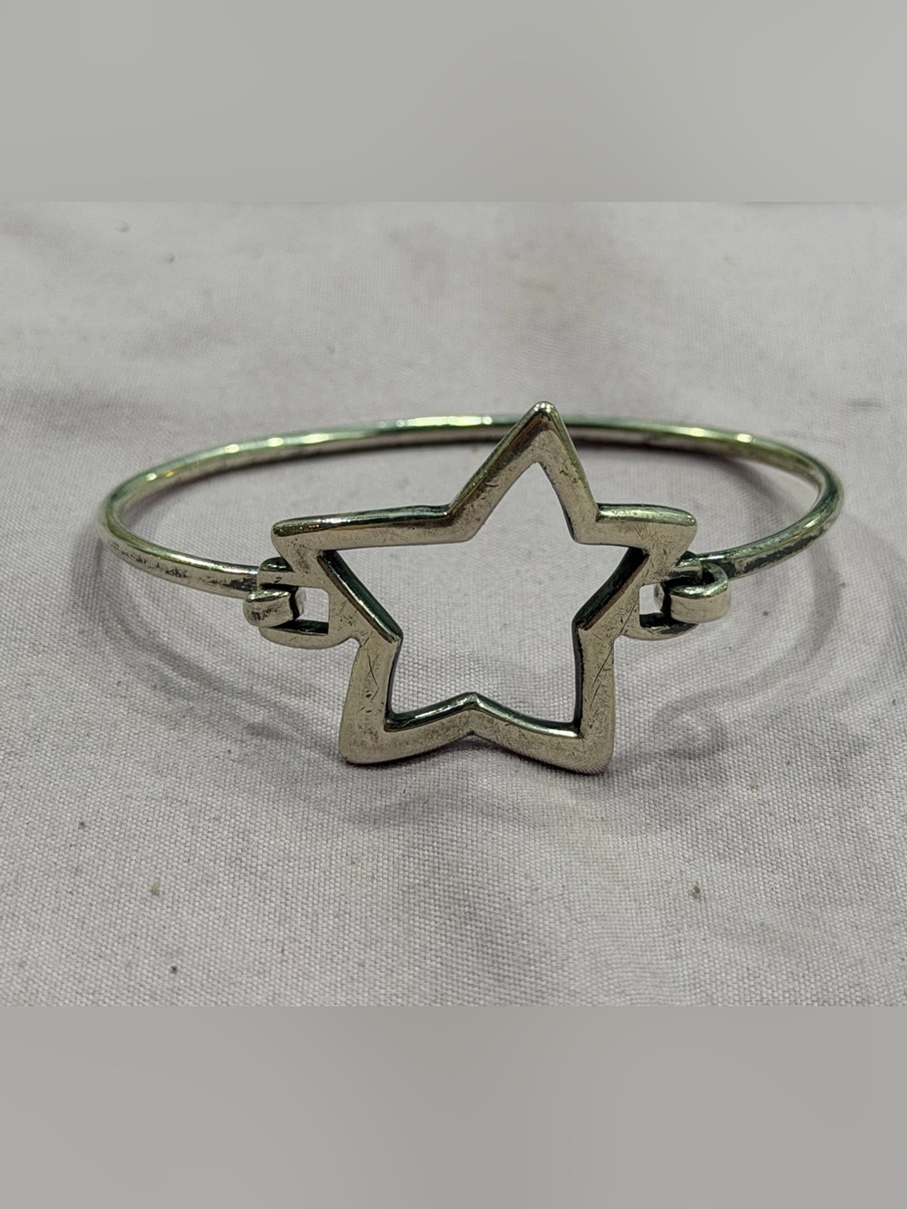 James Avery Sterling Silver Open Star Bangle Bracelet Retired 925 - Picture 2 of 4
